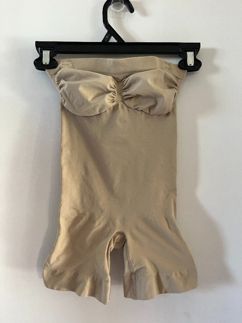 SKIMS Seamless Sculpt Strapless Shortie Bodysuit - Nude - XL